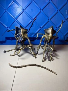 Vintage 1996 Independence Day ID4 mit Aliens mit 2 Mini Aliens Actionfigur - Bild 1 von 22