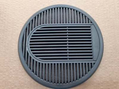 RENAULT 5 GT TURBO USED FRONT DOOR CARD SPEAKER COVER GRILL B - Image 1 of 2