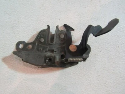 03 04 05 06 Infiniti G35 sedán capó pestillo 2003 2004 2005 2006 Foto 1 de 4