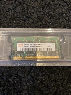 Hynix HYMP112S64CP6-Y5 1GB PC2 5300S 555 12 DDR2-667Mhz SODIMM Laptop memory - Image 1 of 2