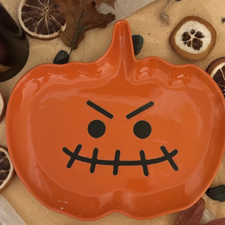 Ikea Kustfyr Serving Plate Halloween Pumpkin Shape Orange 805.948.27 9" "