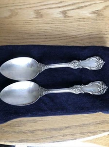 Pair Reed and Barton Sterling Silver Serving Spoons - Rare- 8 1/2” “Burgundy” - Picture 1 of 12