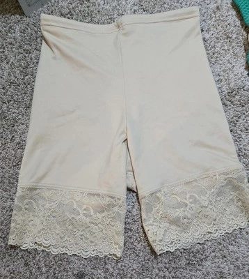 Flexxes Talla Pequeña 1255 Beige Tónico Abdomen y Modelador de Muslos con Encaje  Foto 1 de 4