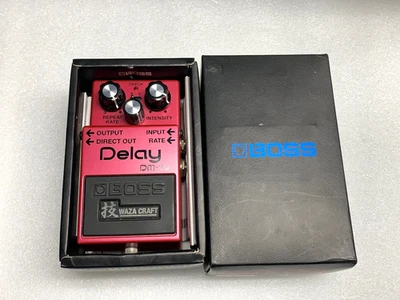 Boss DM-2W Waza Craft Analog Delay Guitar Effects Pedal **EXCELLENT CONDITION** - Image 1 of 4