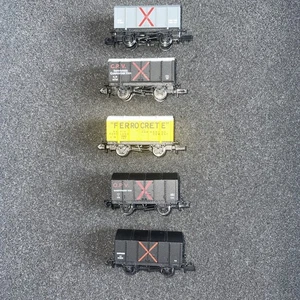 5 DAPOL N Gauge Gunpowder VANS Wagons in Excellent Condition See photos No Boxes - Picture 1 of 6