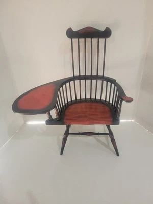 Silla para muñeca Windsor con husillo americano colonial con escritorio incorporado para muñeca de 18" Foto 1 de 4