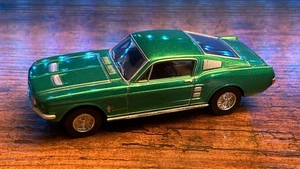 Dinky Toys 1967 Ford Mustang Fastback 2+2 Green Scale 1:43 - Picture 1 of 6