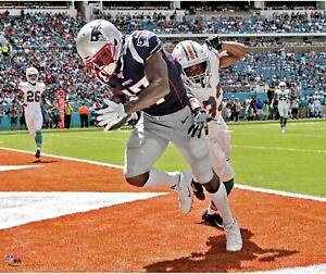 Antonio Brown New England Patriots Unsigned 8" x 10" First TD as a Patriot Photo