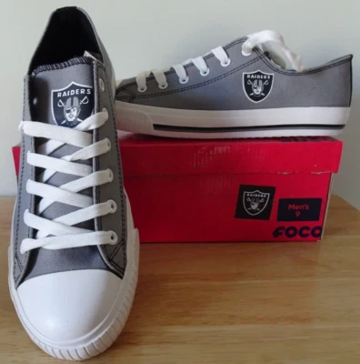 RAIDERS Gris/Blanco FOCO NFL Zapatillas bajas Zapatos Talla 9 NUEVO en CAJA Foto 1 de 4