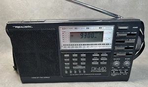 Realistic DX-440 AM/FM Direct Entry Communication Receiver - Picture 1 of 9