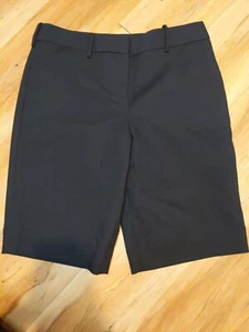 L'agence schwarze Shorts im Bermuda-Stil – EUC – Größe 6 - Bild 1 von 7