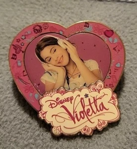 2014 PARIS DISNEY VIOLETTA LOVE MUSIC PIN Heart L15 - Picture 1 of 2
