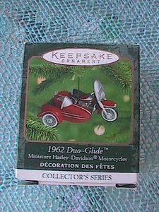 Hallmark Mini 1962 Duo-Glide Harley-Davidson da collezione serie ornamento - 2001 - Foto 1 di 1