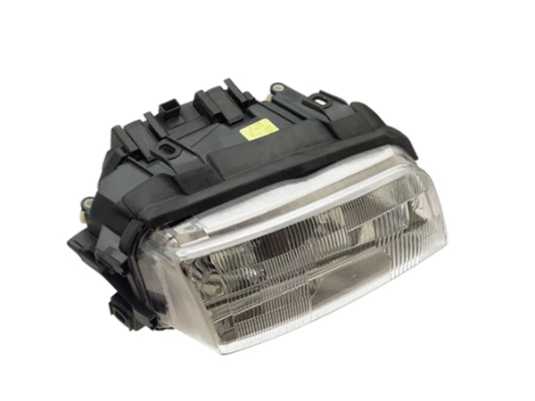 FARO LADO DERECHO AUDI A4 B5 1995-1999 Foto 1 de 1