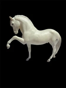 Vintage BREYER #68 Legionario III ANDALUSIAN White Alabaster Branded CH Stallion - Picture 1 of 11