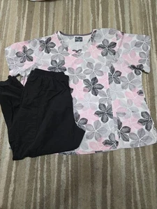 Womens Plus 2x/3x Scrub Set Super Cute! - Picture 1 of 12