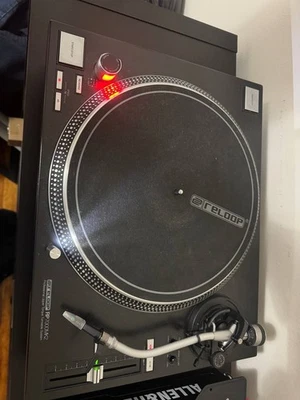 Tocadiscos Reloop RP-7000 MK2 DJ - negro Foto 1 de 2