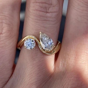 Pear & Round Lab Grown Diamond Toi et Moi Ring 14K Yellow Gold IGI E VVS2 4.0ctw - Picture 1 of 7