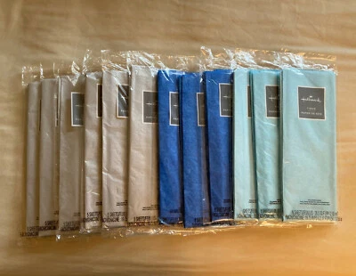 Lote de 12 pacotes de papel tecido Hallmark prata, azul e azul claro embrulhados em perfeito estado  - Imagem 1 de 4