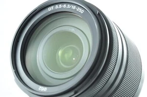  [Near Mint] Sony DT 18-250mm f/3.5-6.3 Zoom Lens SAL18250 - Picture 1 of 6