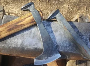 30 Railroad Spikes for Blacksmithing or Hobbiest - Picture 1 of 6