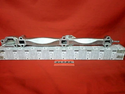 Conjunto de conector de tubo de agua OEM Nissan para RB26DETT Skyline GTR 14075-05U00 Foto 1 de 3