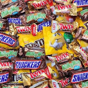 Mars Holiday Variety Pack Fun Size Schokolade Großpackung & leckere Süßigkeiten (2 Pfund) - Bild 1 von 7