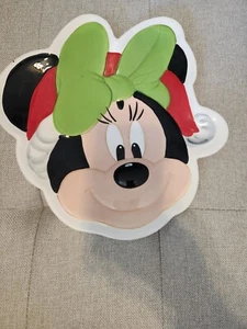 Disney Minnie Mouse in Santa Hat Green Bow Christmas Plate Holiday Mrs Claus - Picture 1 of 2