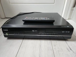 Toshiba RD-XV48D Copie da VHS/DVD/HDD con telecomando - Foto 1 di 4