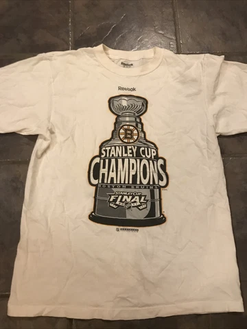 Reebok 2011 BOSTON BRUINS Stanley Cup Champions FINALS (MED) T-Shirt Cover