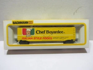 Bachmann HO Chef Boyardee 51' Steel Box Car - Picture 1 of 3
