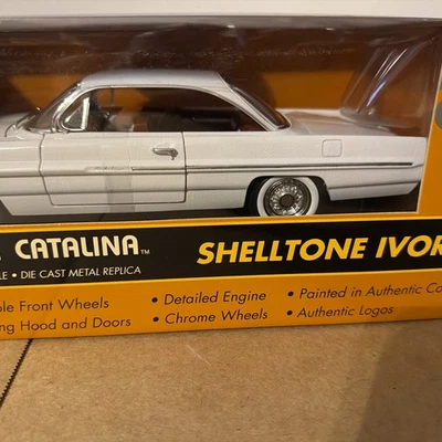 Ertl American Muscle 1961 Pontiac Catalina 1:18 Diecast 75th Anniversary Car LE - Image 1 of 4