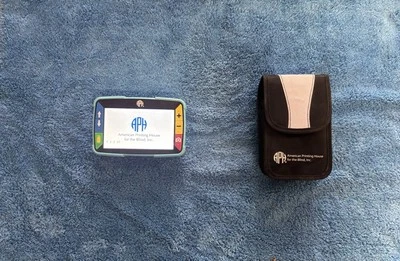 Lupa de video portátil Freedom Scientific Ruby Foto 1 de 3