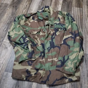 Vintage US Military Cold Weather Woodland Field Jacket Medium Short 1980s 85 - Picture 1 of 12