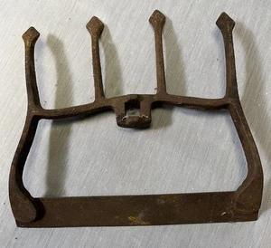 Vintage Garden Plow Cultivator Rake ~ 4 Tine Farm Tool ~ Plants Craft Decor - Picture 1 of 2