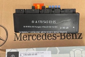 Mercedes Benz SLK320 2001-2004 Engine Management Relay Fuse Module OE 1705450305 - Picture 1 of 3
