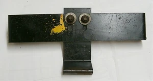 Pestillo capó John Deere 318 - Imagen 1 de 2