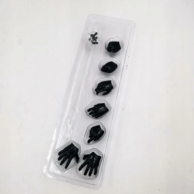 Used Hands Figure HT Darth Vader 1.0 MMS279 Hot Toys 1/6 Star Wars A New Hope - Image 1 of 2