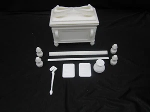 Ark of the Covenant Model Kit - Medium Size Unfinished (Indiana Jones) - Picture 1 of 10