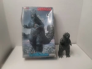 Godzilla The Special Effects Collection Plastic Model 1/350 Bandai 2 - Picture 1 of 17