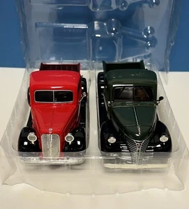 Fairfield Mint 2 Pickups 1941 Plymouth +1937 Ford - Neu in OVP - NIE AUSGESTELLT 1/24 - Bild 1 von 20