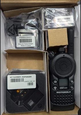 Motorola CLS1410 4 Channel UHF Two-Way Radio - Image 1 of 3