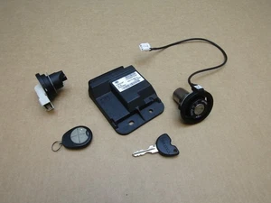 Piaggio Vespa Primavera 125 2018 4,807 miles ECU lockset (13712) - Picture 1 of 10