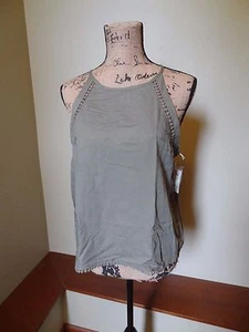 NWT Mudd Solid Pom Trim Tank Top Junior's L Large in Shady Tree (Olive Green) - Picture 1 of 11