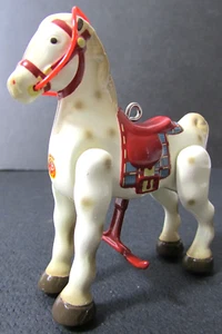 Hallmark Ornament 1939 MOBO HORSE 1998 sin caja - Imagen 1 de 10