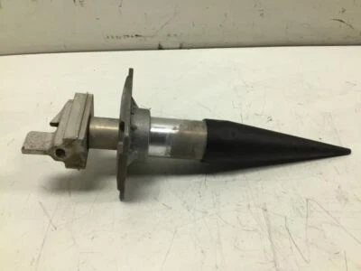 AUDI A8 2003 2010 REAR BUMPER LEFT SIDE SHOCK ABSORBER BUFFER MOUNT BRACKET Foto 1 de 4