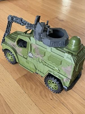 "Barredora de Minas" Verde Camuflaje Militar Camión Vehículo Juguete 10” L x 8” T x 4” W Foto 1 de 2