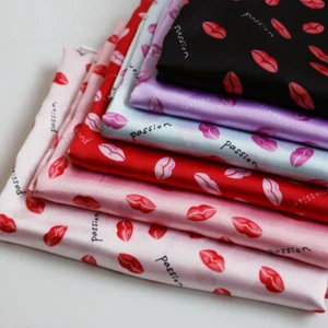 39 InchX 58 Inch Fashion Lips Print Material Soft Satin Polyester Fabric - Picture 1 of 11