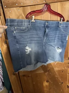 Torrid Med Blue Denim Cut Off 5 in. Short Stretch Women's Size 30 4X - Picture 1 of 4