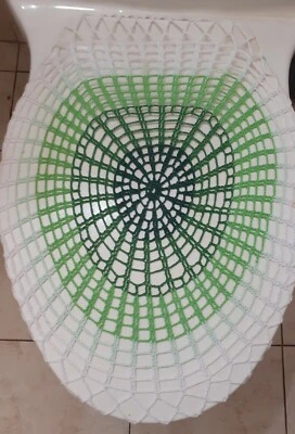 TAMPA DE ASSENTO/TAMPA DE ASSENTO REDONDA DE CROCHÊ FEITA À MÃO EM VERDE/MULTICOLORIDA - Imagem 1 de 3